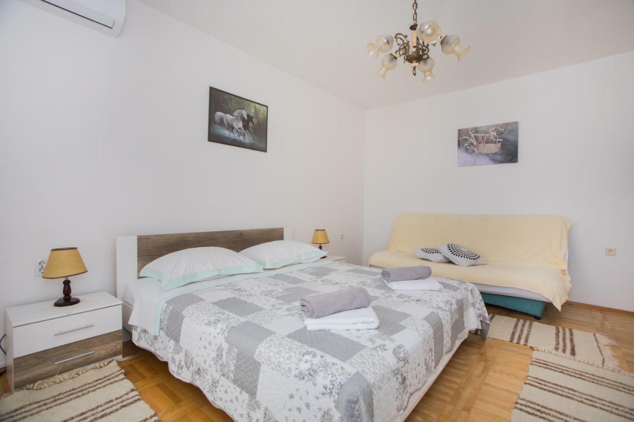 Apartmani Branko Lemac Brodarica  Eksteriør billede